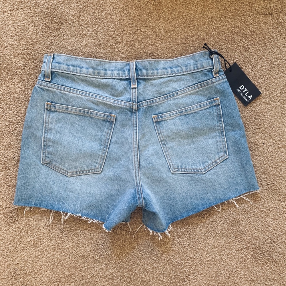 NWT Distressed Denim Shorts by DTLA - Picture 4 of 4
